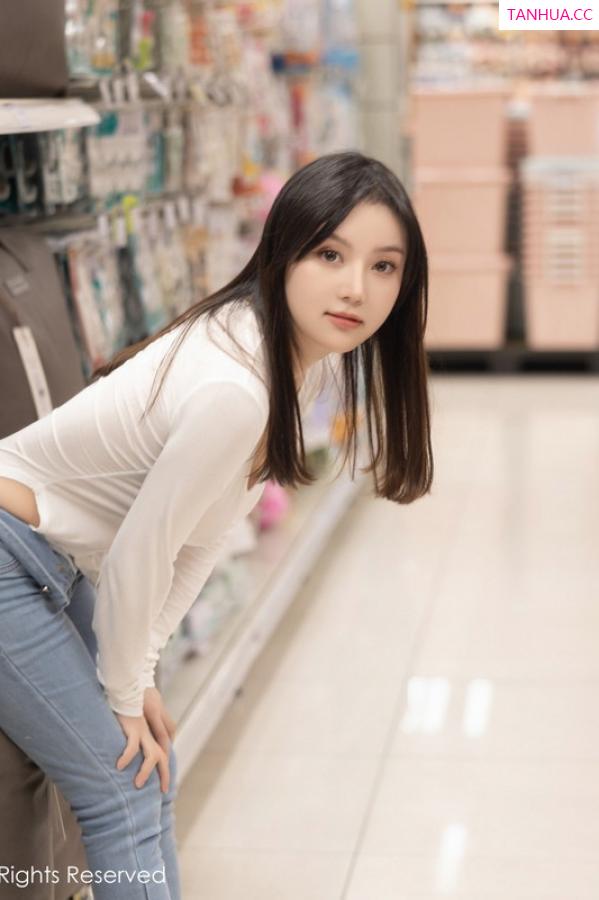 豆瓣酱  [XiuRen]高清写真图 2023.11.03 No.7616 豆瓣酱 牛仔裤美腿第31张图片